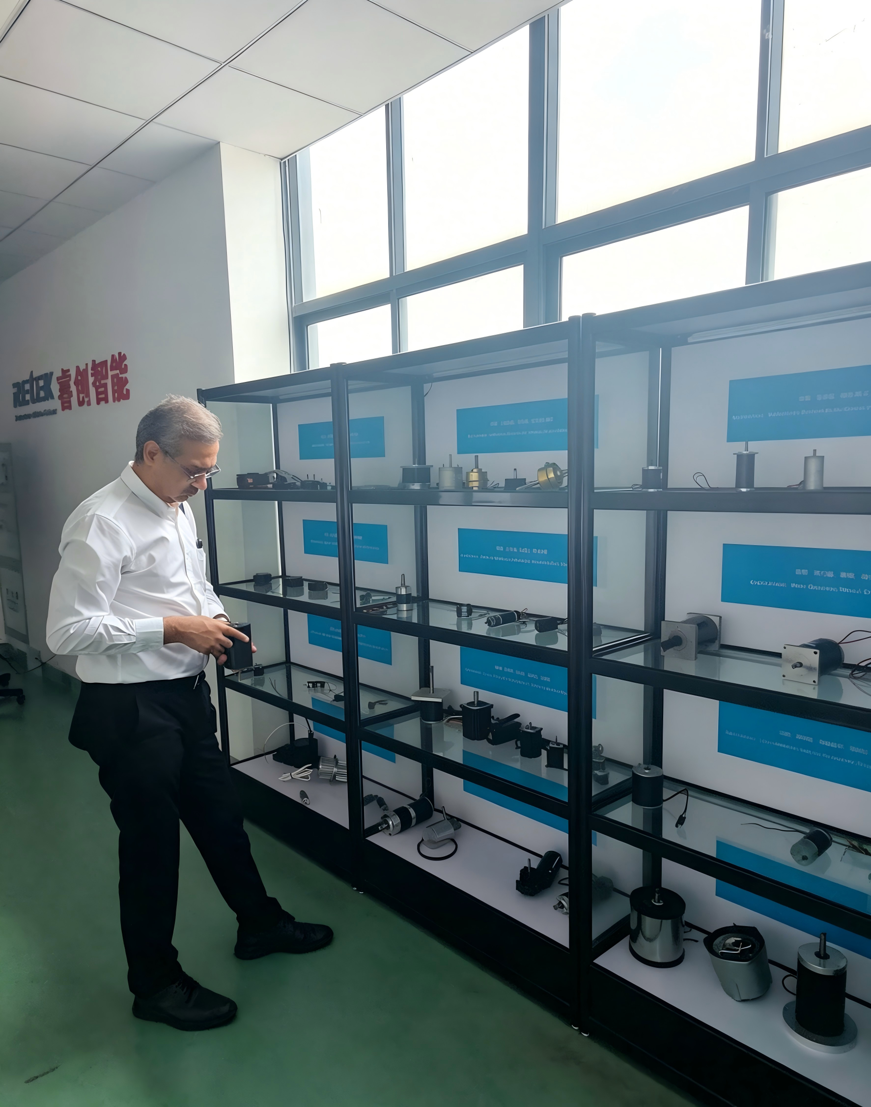 Ultimi blog aziendali su Visita di clienti esteri per discussioni commerciali per approfondire la cooperazione e perseguire lo sviluppo congiunto